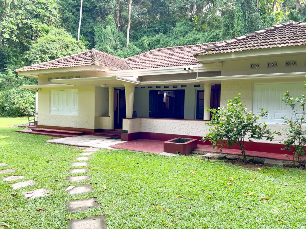 Room in Talalla Retreat 1
